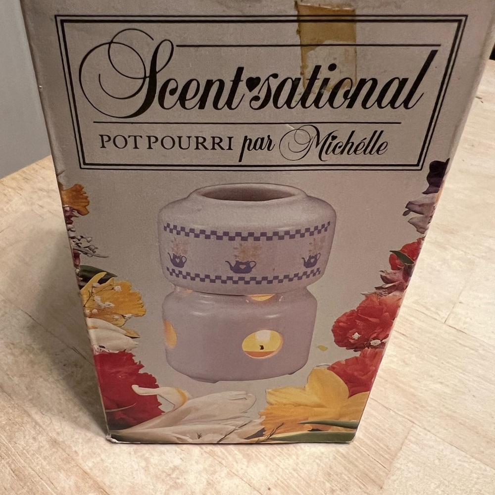 Vintage Country Potpourri Warmer